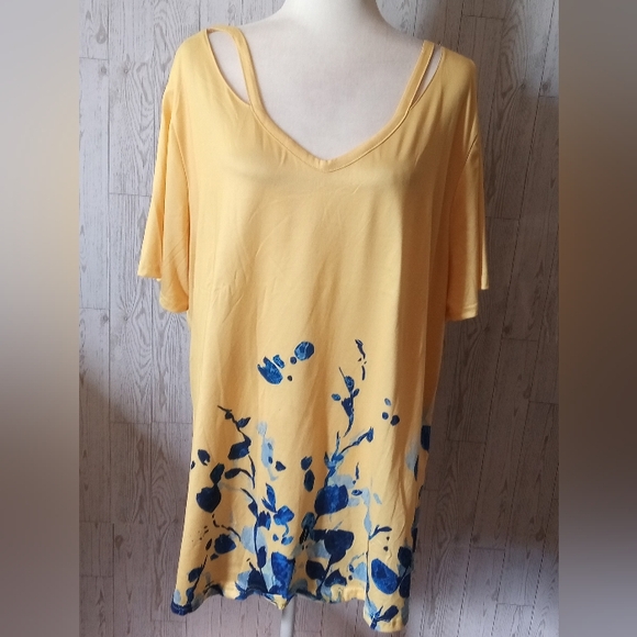 Source Unknown Tops - Yellow and Blue Floral Women's Top Size 3XL